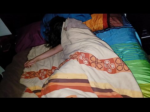 ❤️ Fillastro reprendendo á súa nova madrasta mentres ela dorme. ❤️ Follar na pornografía gl.pornado-co.ru ❌❤